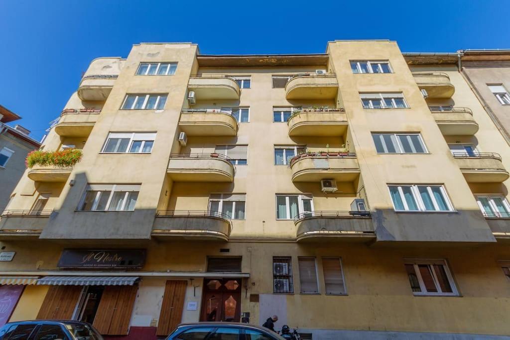 Apartament Poppy's By The Danube By Nw